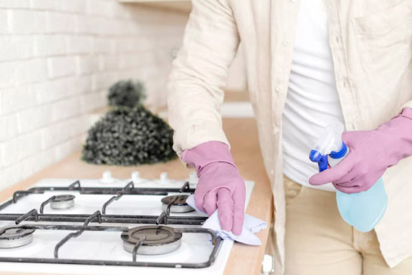 Veja como limpar grade de fogão: truques simples e eficazes